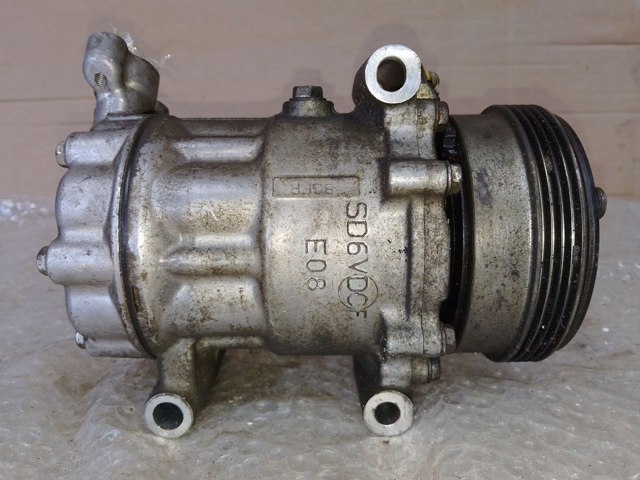 Компресор системи кондиціювання 8200840770 RENAULT