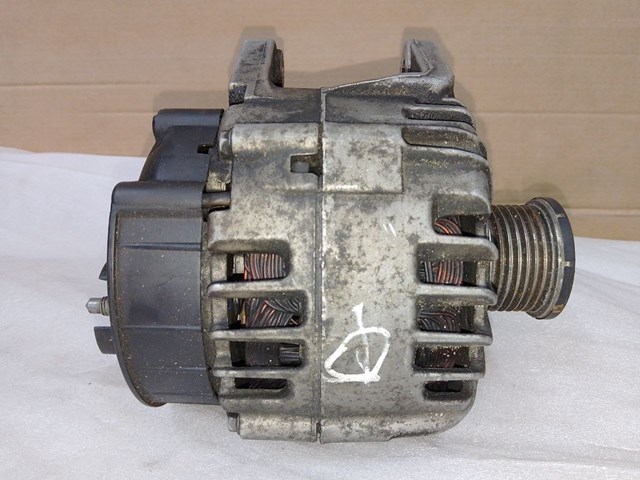 Авто генератор 8200854119 RENAULT