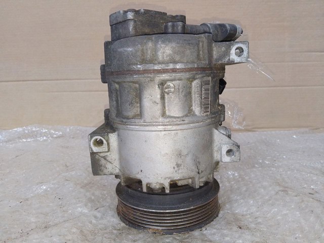 Компресор холодоагенту 8200898810 RENAULT