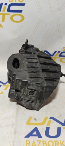 Корпус повітряного фільтра 8200947663 RENAULT