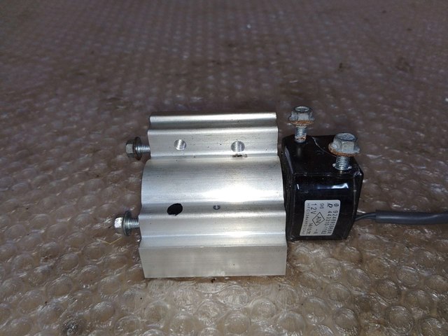 Клапан TRV, кондиціонера 924893668R RENAULT