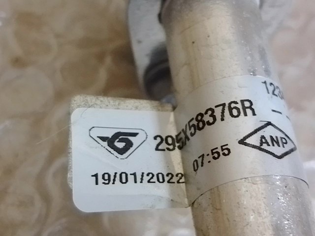 Шланг кондиціонера, від осушувача до випарника 924903137R RENAULT
