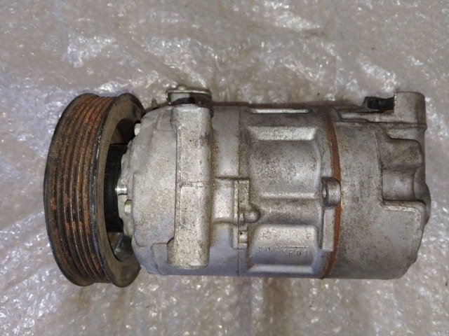 Компресор кліматичної установки 926004EA0A RENAULT