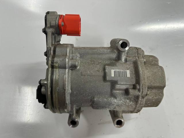 Насос кондиціонера 926005SA1A NISSAN