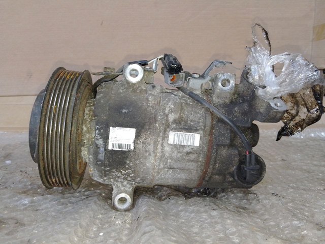 Компресор кондиціонера 926008209R RENAULT