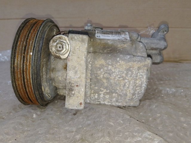 Насос кондиціонера 926009154R RENAULT