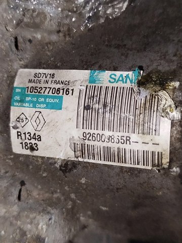 Компресор кондиціонера 926009865R RENAULT