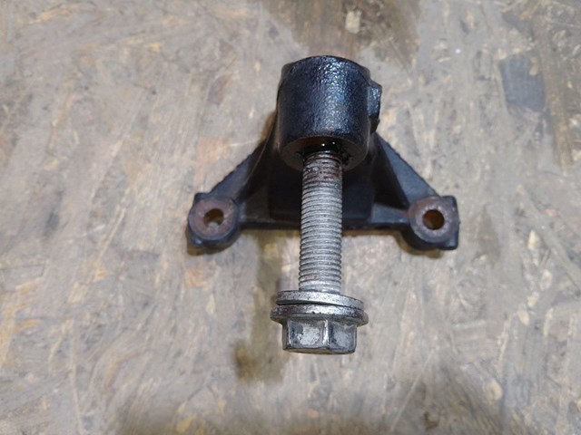 93853922 Renault (RVI)