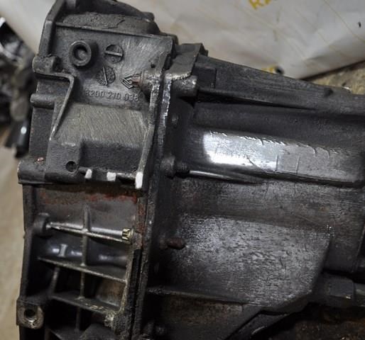 Коробка передач в зборі з головною передачею і диференціалом JR5104 RENAULT
