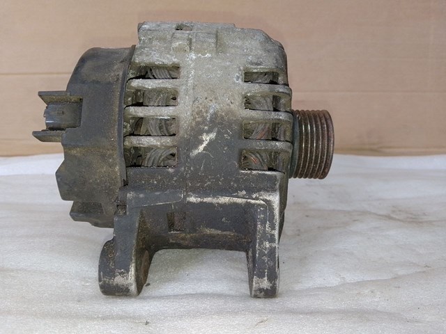 Авто генератор SG12B072 VALEO