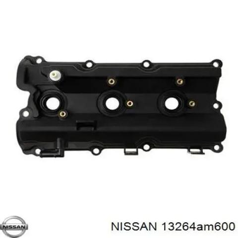 Кришка клапанна, права 13264AM600 NISSAN