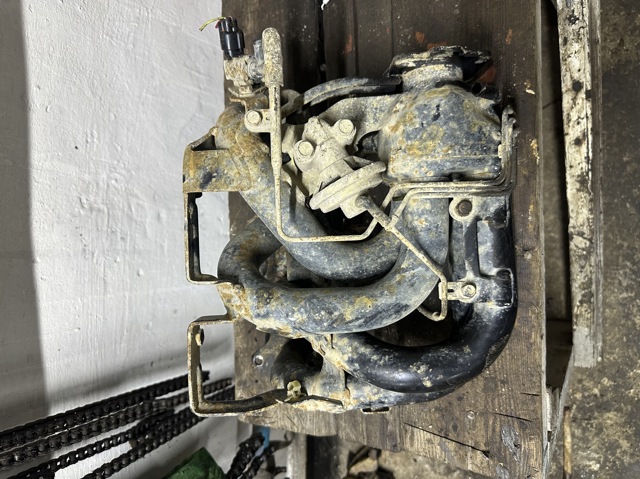 Колектор впускний 1540A001 MITSUBISHI