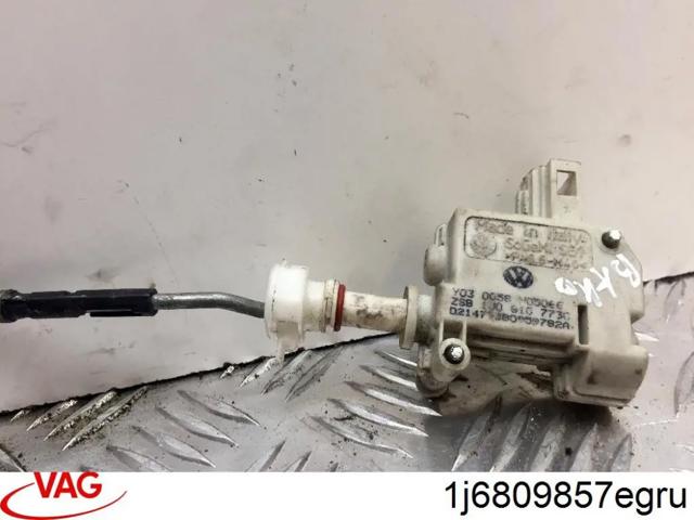 Дверцята бензобака 1J6809857EGRU VAG