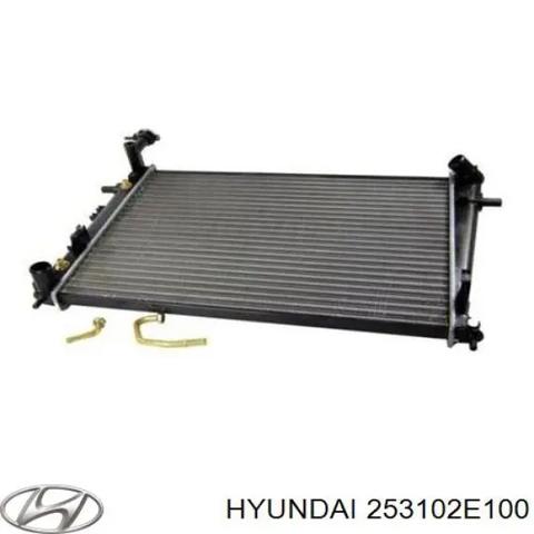 Радіатор двигуна 253102E100 HYUNDAI