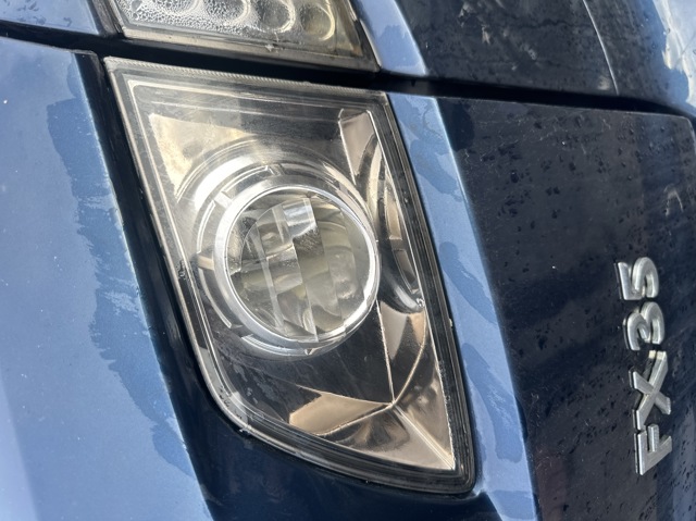 Ліхтар задній внутрішній правий 26540CL000 NISSAN