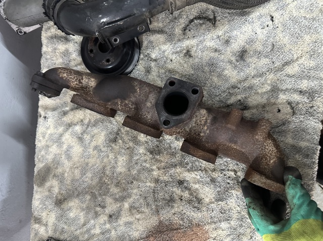 Газопроводи (колектор випускний) 285114A000 HYUNDAI