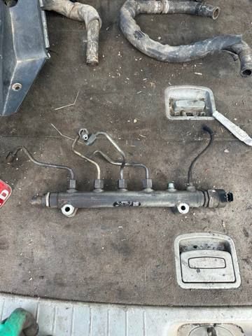 Розподільник палива 3140027400 HYUNDAI