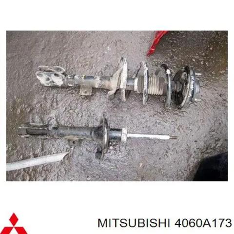 Амортизатор передньої підвіски, лівий 4060A173 MITSUBISHI