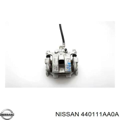 Задній гальмівний супорт лівий 440111AA0A NISSAN