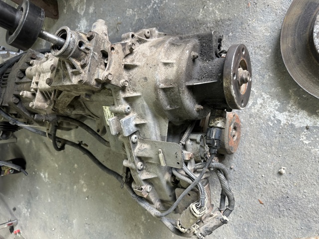 Раздатка (коробка роздавальна) 473003C200 HYUNDAI
