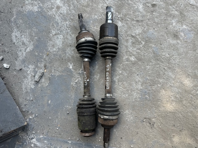 Привід правий 495003E110 HYUNDAI