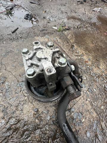 Насос гідропідсилювача 571002B000 HYUNDAI
