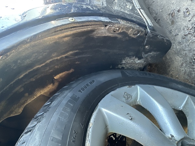 Підкрилок переднього крила, лівий задній 63843CG000 NISSAN