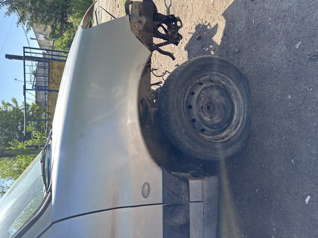 Переднє праве крило 7841Q1 PEUGEOT