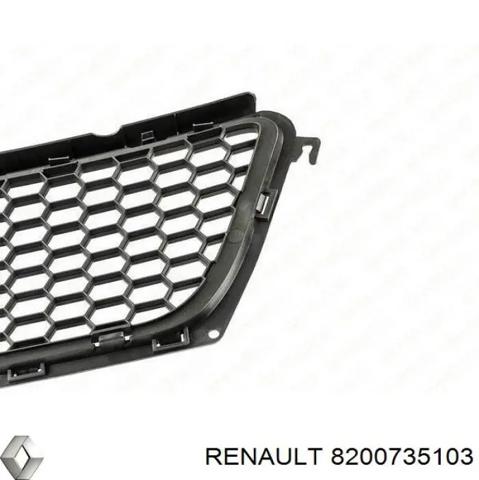 Решітка переднього бампера 8200735103 RENAULT