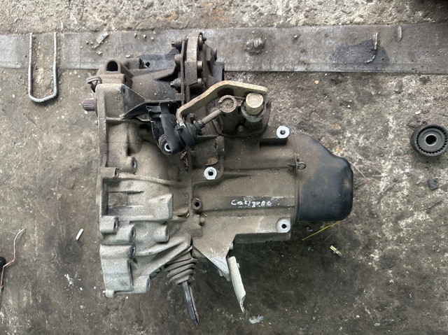 8201083812 Renault (RVI)