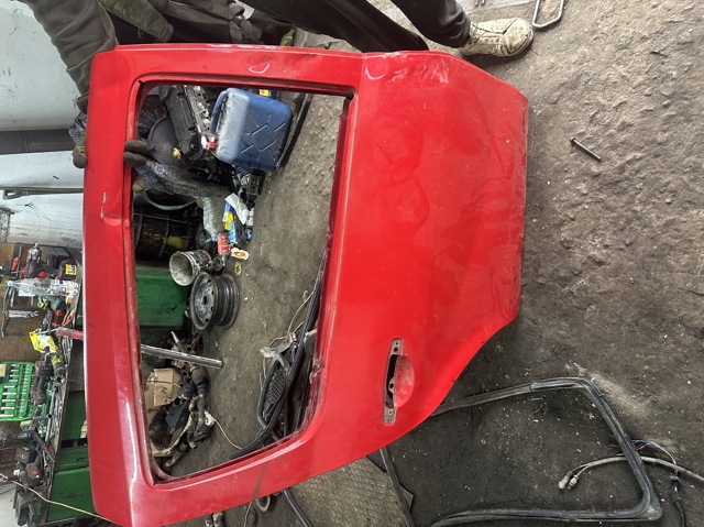 Двері пасажирські задні праві 821008795R RENAULT
