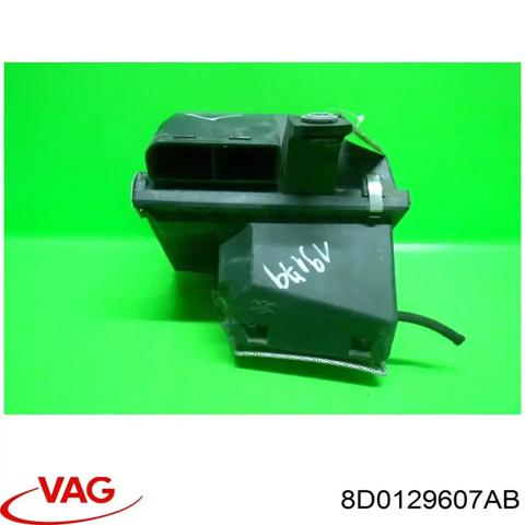 Корпус повітряного фільтра 8D0129607AB VAG