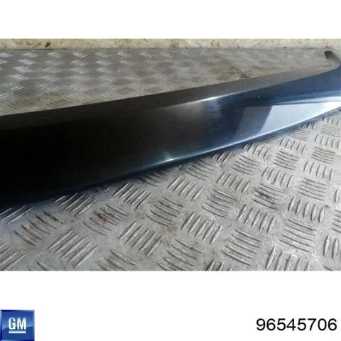 Спойлер 3/5-х, задніх дверей 96545706 GM