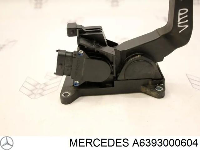 Педаль акселератора A6393000604 MERCEDES