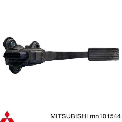 Підаль газу MN101544 MITSUBISHI