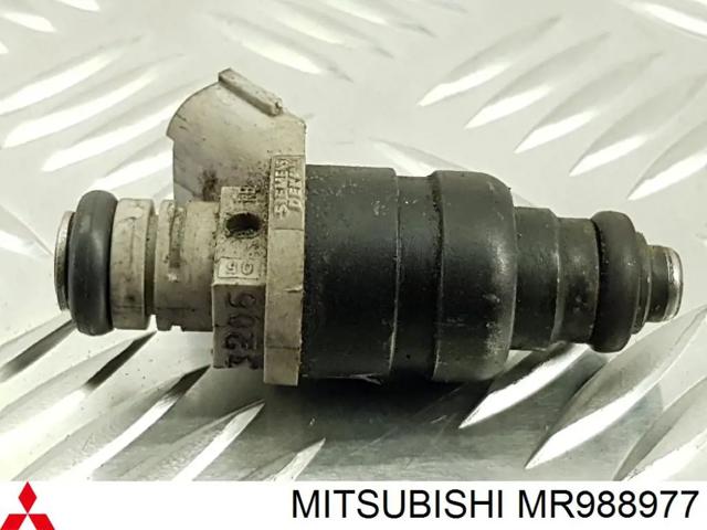 Форсунка паливна MR988977 MITSUBISHI