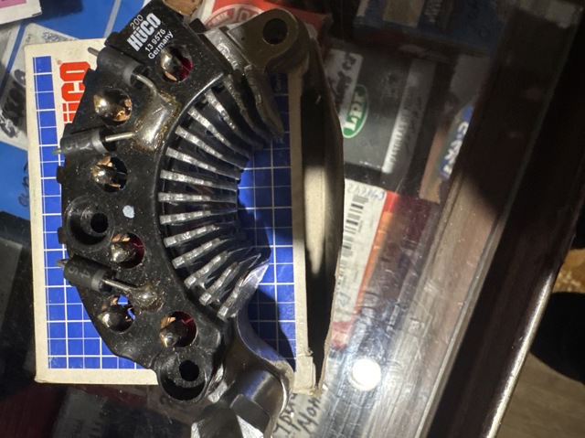 Міст доданий генератора 139576 HUCO