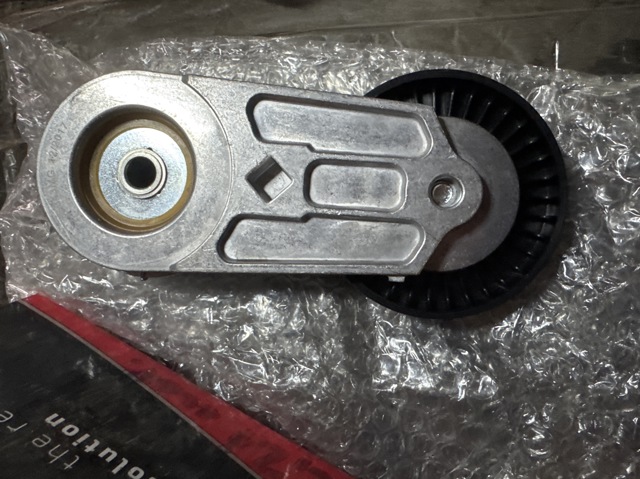 Ролик натягувача приводного ременя 55343MG MAXGEAR