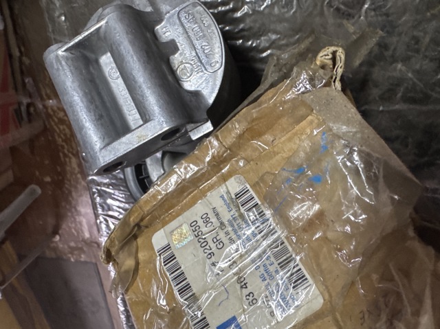 Натяжна планка поліклинового ременя 9202550 GM
