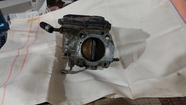 Блок дросельної заслінки 220300H020 TOYOTA