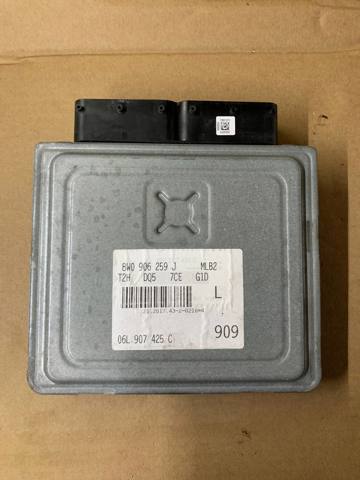 Блок двигуна 8W0906259J VAG