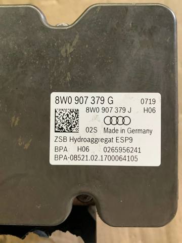 Блок керування АБС (ABS) 8W0907379G VAG