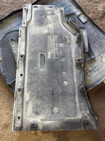 Захист днища, лівий 8W6825207 VAG
