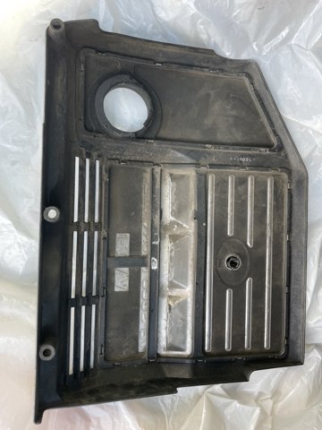 Кришка двигуна декоративна 1125920060 TOYOTA