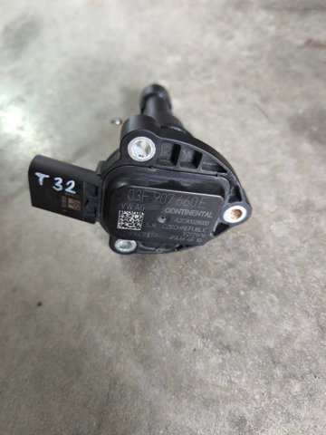 Датчик рівня мастила 03F907660E VAG