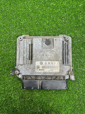 Блок двигуна 03L906018CJ VAG