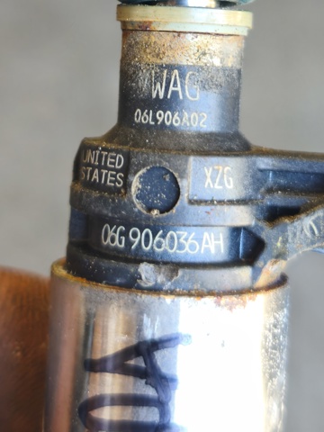 Форсунки електромагнітні 06G906036AH VAG