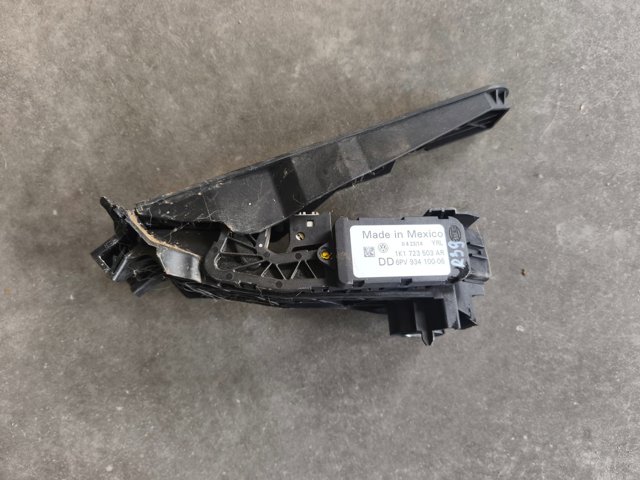 Педаль акселератора 1K1723503AR VAG