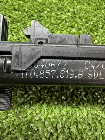 Регулятор висоти ременя безпеки передній лівий 1T0857819B VAG