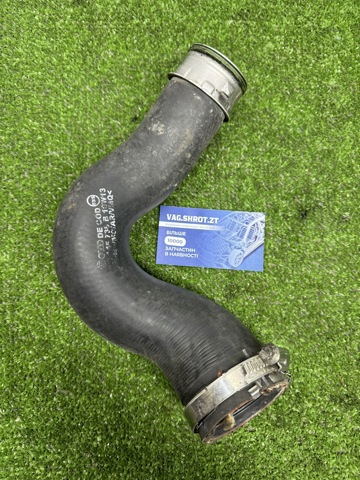 Шланг/патрубок інтеркуллера 4L0145738B VAG